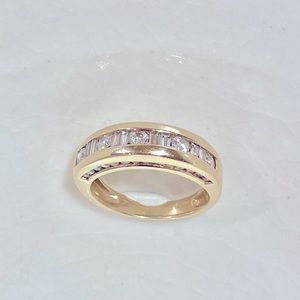 💎Channel💎 Set Round & Baguette Diamonds Band YG